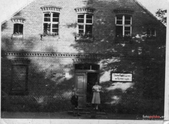 07-lata-1960-1965-dawna-szkola-podstawowa-przy-ulicy-chojnickiej