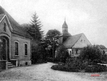 05-lata-1910-1920-kosciol-podwyzszenia-krzyza-swietego-oraz-plebania-widok-od-strony-ulicy-slawecinskiej